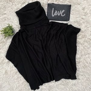 Loft Turtleneck Poncho Sweater 💗 Black